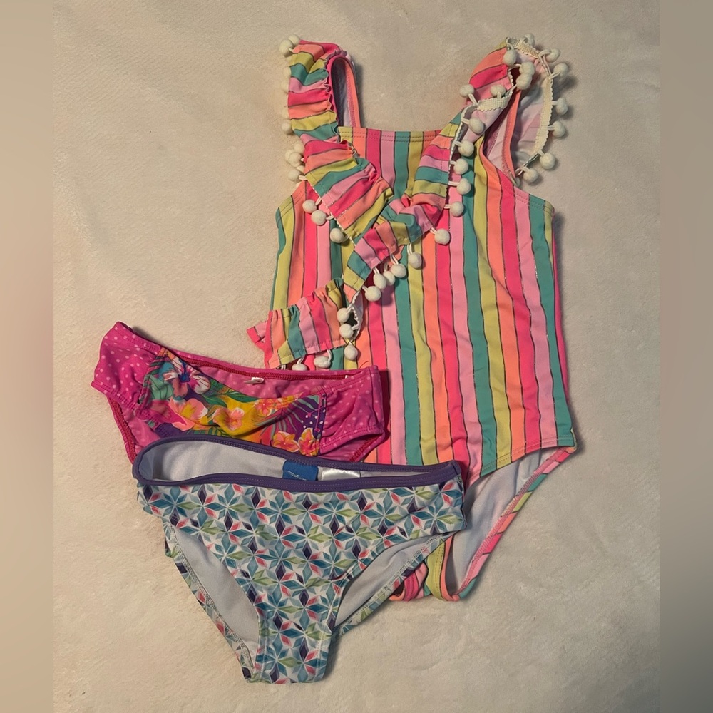 Clearance Sale Nicole Miller Girls Bathing Suit Lot Size 6